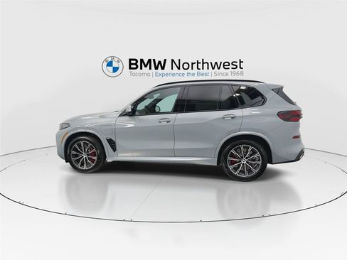 New 2026 BMW X5 xDrive50e w/ M Sport Package AWD/4WD image 11