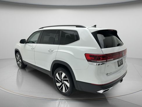Used 2025 Volkswagen Atlas SE AWD/4WD image 7
