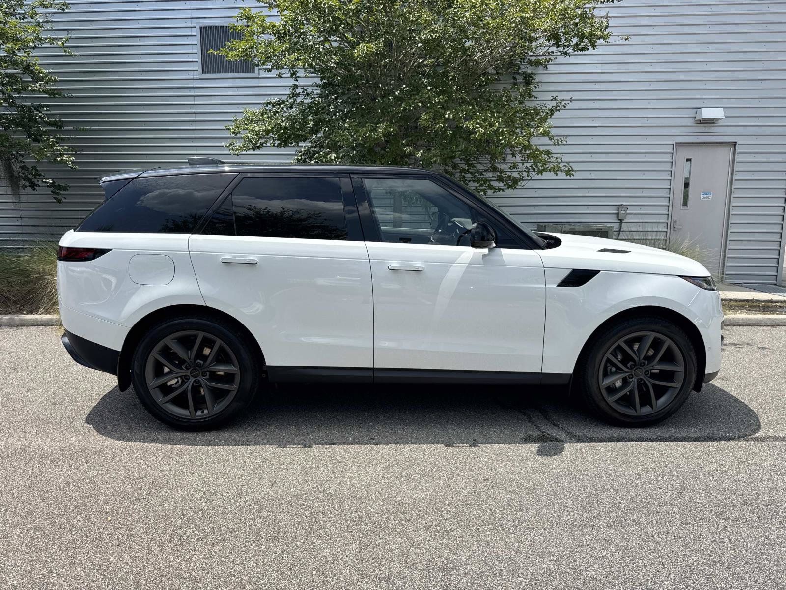 New 2026 Land Rover Range Rover Sport SE AWD/4WD image 5