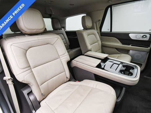 Used 2022 Lincoln Navigator Reserve image 55