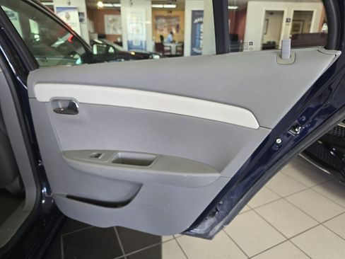 Used 2010 Chevrolet Malibu LS image 15