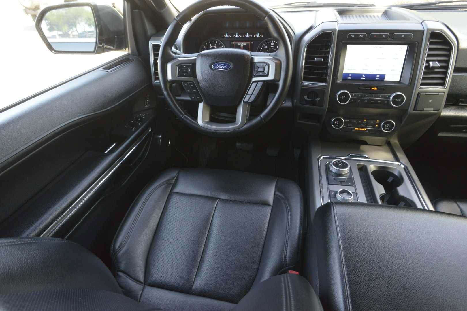 Used 2021 Ford Expedition XLT AWD/4WD image 9