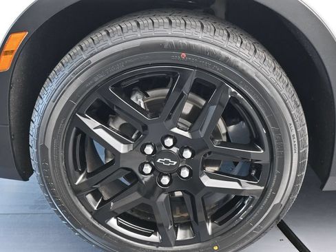 Used 2022 Chevrolet Blazer LT FWD image 33