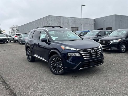 New 2026 Nissan Rogue Platinum w/ Platinum Premium Package image 2