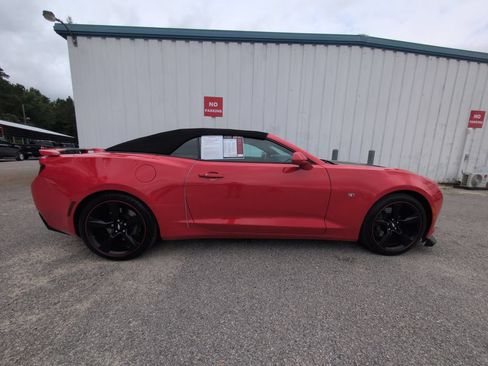 Used 2016 Chevrolet Camaro SS RWD image 9