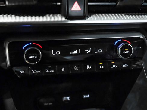 Used 2022 Kia K5 LXS image 24