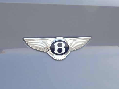 Used 2023 Bentley Bentayga Extended Wheelbase image 13