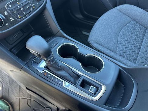 Used 2023 Chevrolet Equinox LT image 28