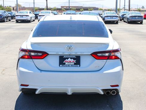 Used 2023 Toyota Camry SE FWD image 7