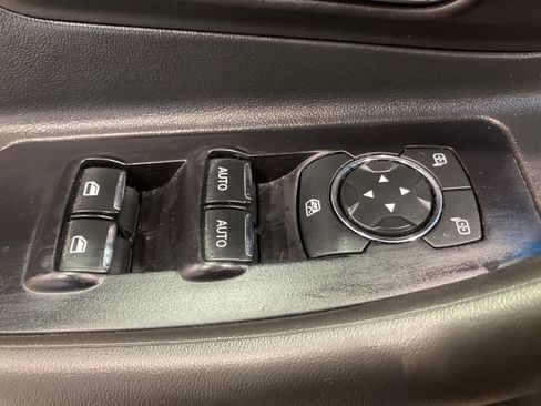 Used 2019 Ford Taurus Limited image 16