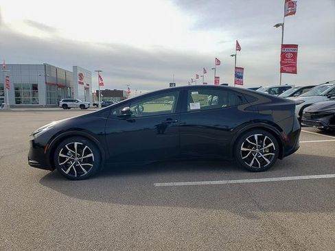 New 2026 Toyota Prius Plug-In Hybrid image 8