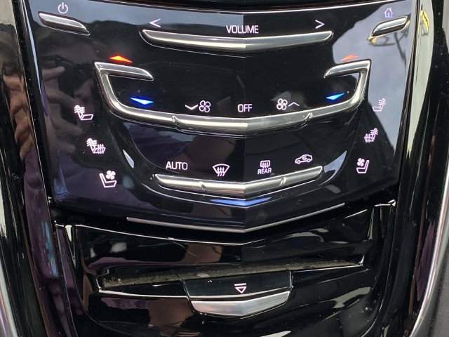 Used 2016 Cadillac Escalade Platinum AWD/4WD image 18