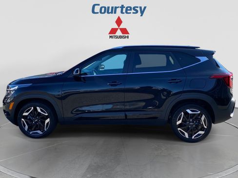 Used 2024 Kia Seltos SX AWD/4WD image 2