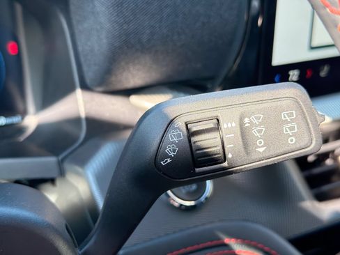 Used 2025 Ford Explorer ST-Line AWD/4WD image 30
