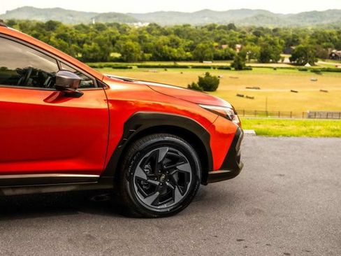 Used 2024 Subaru Crosstrek 2.5i Limited w/ Crosstrek Mirror Package AWD/4WD image 14