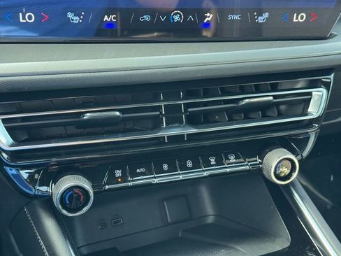 New 2026 Chevrolet Traverse LT w/ Driver Confidence Package image 14