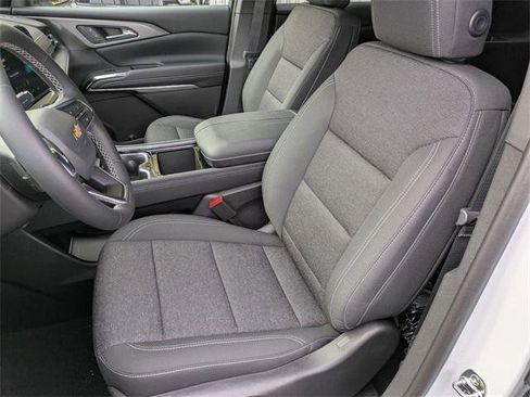 New 2026 Chevrolet Traverse LT w/ Driver Confidence Package image 11