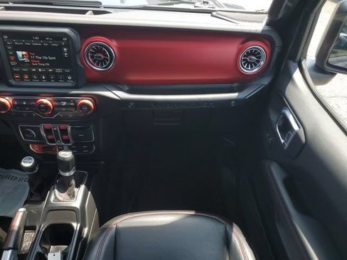 Certified 2021 Jeep Wrangler Unlimited Rubicon AWD/4WD image 18