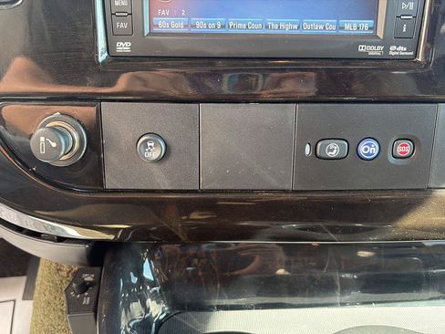 Used 2014 Chevrolet Express 1500 AWD image 17