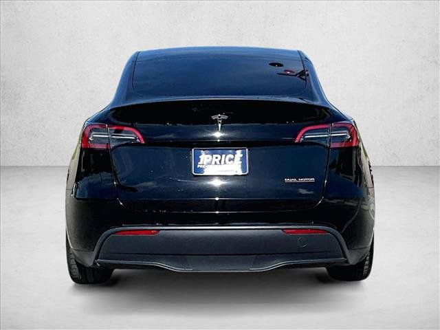 Used 2025 Tesla Model Y Performance AWD/4WD image 4