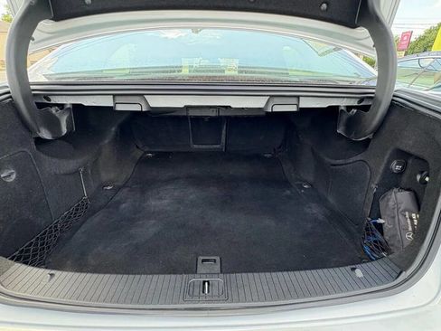 Used 2014 Mercedes-Benz E 350 Sedan image 24