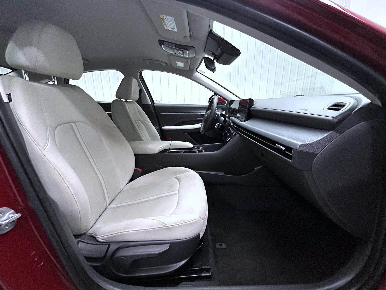 Used 2025 Hyundai Sonata SEL FWD image 15