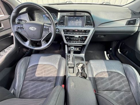 Used 2017 Hyundai Sonata Sport w/ Value Edition Package 02 FWD image 9