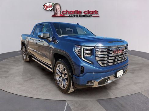 New 2025 GMC Sierra 1500 Denali w/ Denali Reserve Package image 7
