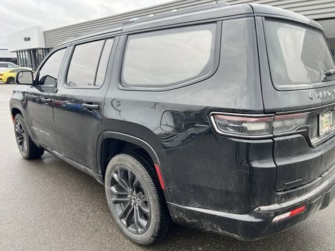 Used 2023 Jeep Grand Wagoneer Series II image 4