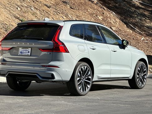 New 2026 Volvo XC60 B5 Ultra w/ Climate Package AWD/4WD image 5