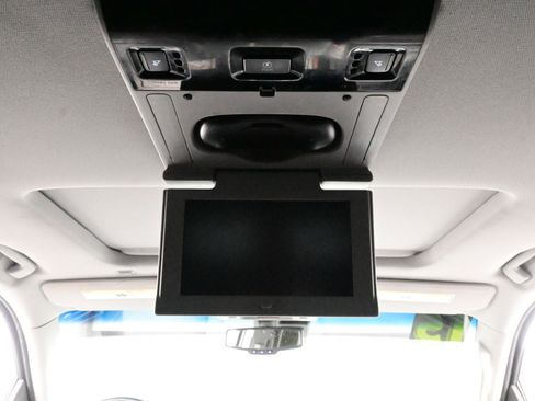 Used 2015 GMC Yukon Denali w/ Touring Package image 18