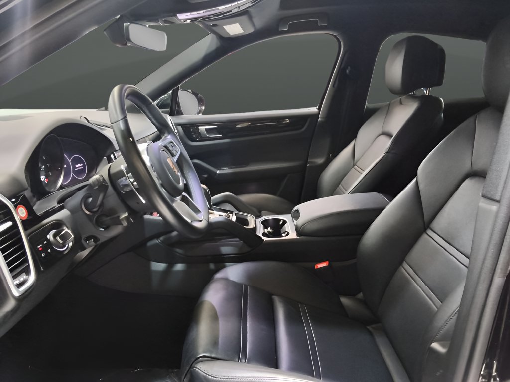 Used 2023 Porsche Cayenne Coupe AWD/4WD image 12