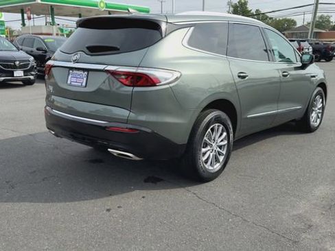 Certified 2023 Buick Enclave Essence image 8