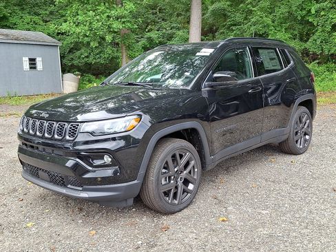 New 2025 Jeep Compass Limited w/ Sun & Sound Group image 2
