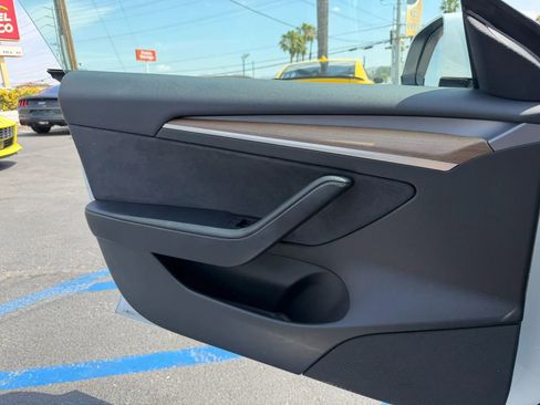Used 2022 Tesla Model 3 RWD image 13