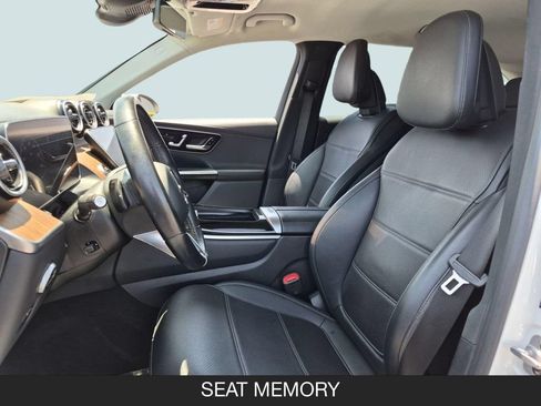 Used 2024 Mercedes-Benz GLC 300 4MATIC image 14