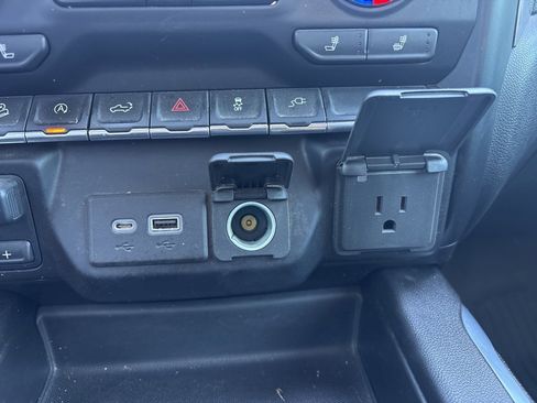 Used 2021 Chevrolet Silverado 1500 LT Trail Boss w/ Convenience Package II image 19