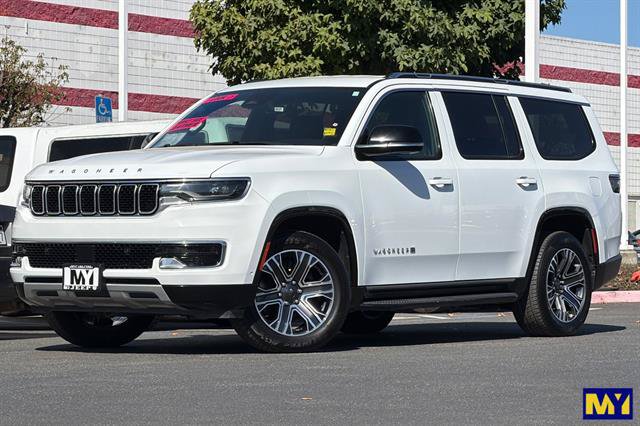Used 2024 Jeep Wagoneer Series II w/ Flexible Seating Group RWD image 8