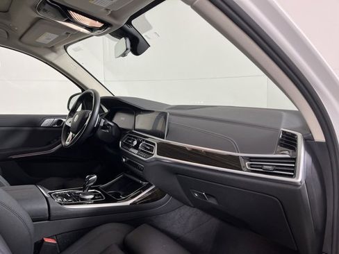 Used 2021 BMW X7 xDrive40i w/ Cold Weather Package image 23