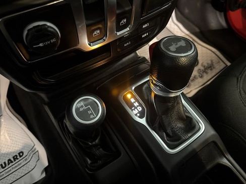 Used 2022 Jeep Wrangler Sport S image 15