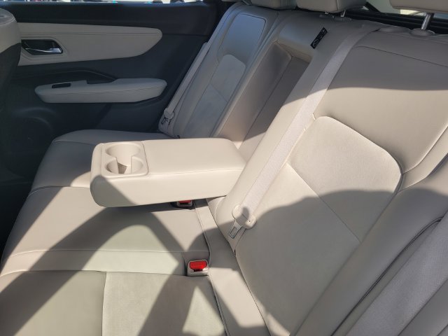 Certified 2023 Nissan Ariya FWD image 15