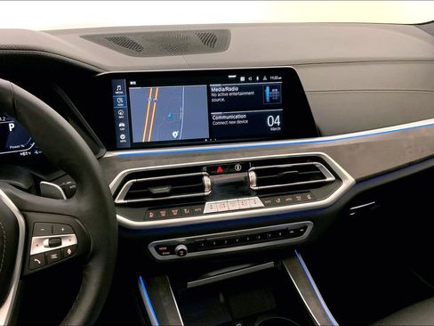 Certified 2023 BMW X5 xDrive45e w/ Executive Package image 5