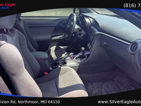 Used 2013 Scion tC FWD image 11