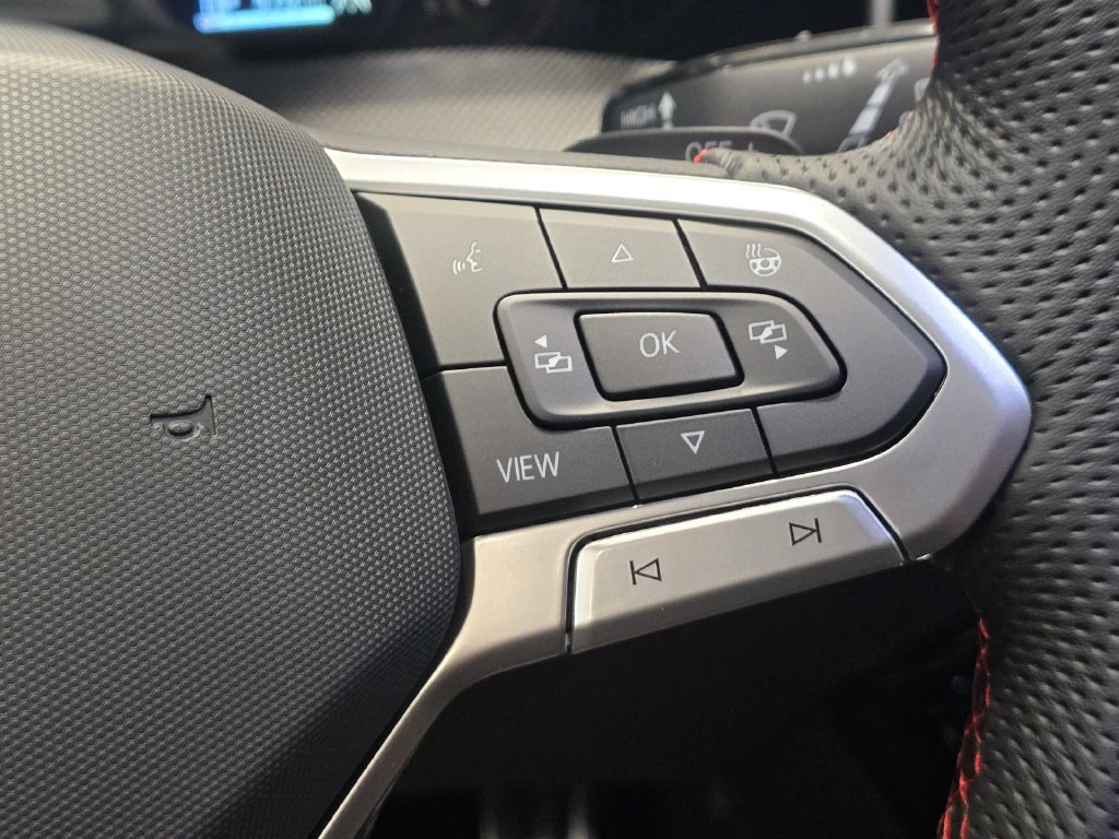 New 2026 Volkswagen GTI SE FWD image 13