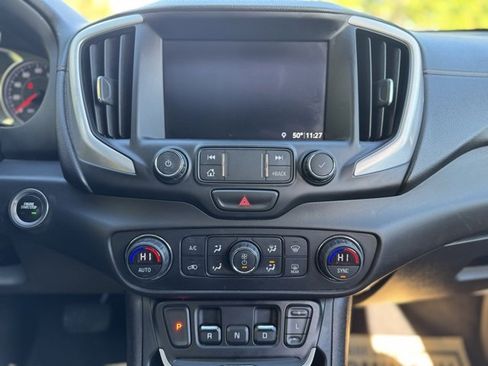 Used 2021 GMC Terrain SLT image 28