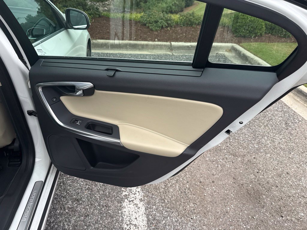 Used 2017 Volvo S60 T5 Inscription FWD image 13