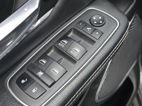 Used 2022 RAM 1500 Laramie image 26