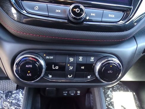 Certified 2021 Chevrolet TrailBlazer RS w/ Technology Package FWD image 12