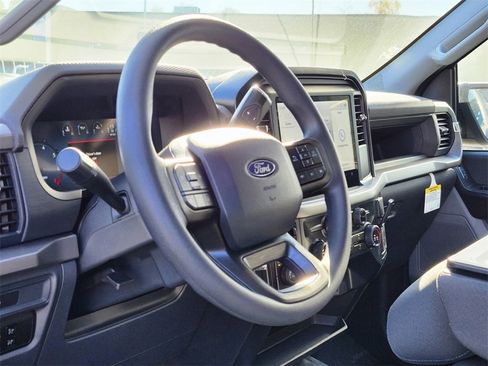 New 2025 Ford F150 XL w/ Equipment Group 103A High image 18
