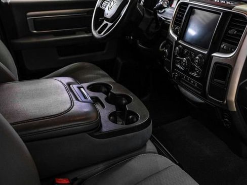 Used 2018 RAM 2500 SLT AWD/4WD image 19